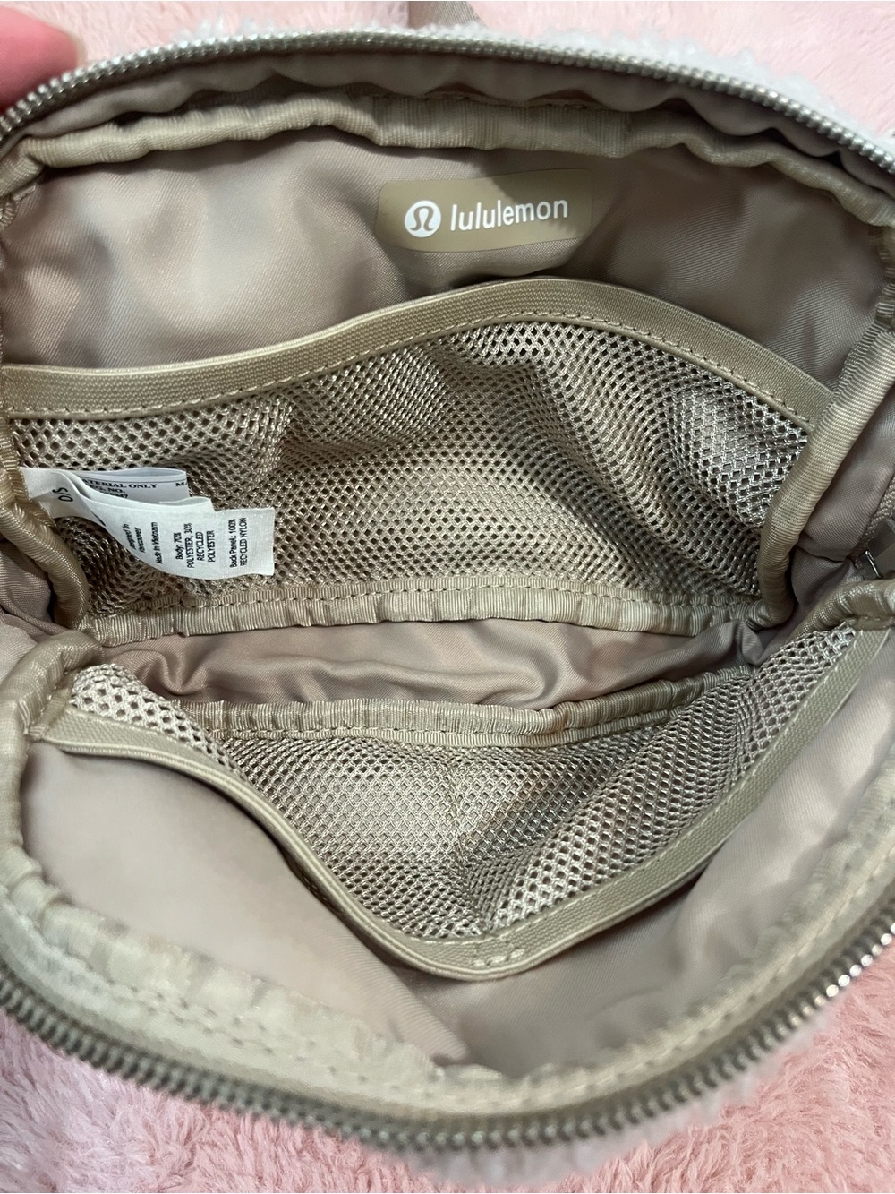 Lululemon Athletica Everywhere Belt Bag - Picture 4 of 14